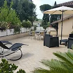 Konukevi Volusia House Roma